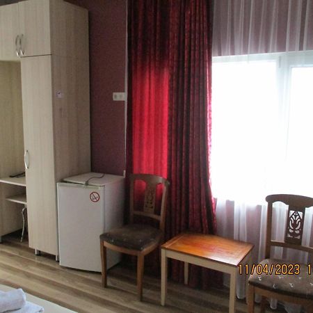 Guest House Nino Makhinjauri Δωμάτιο φωτογραφία