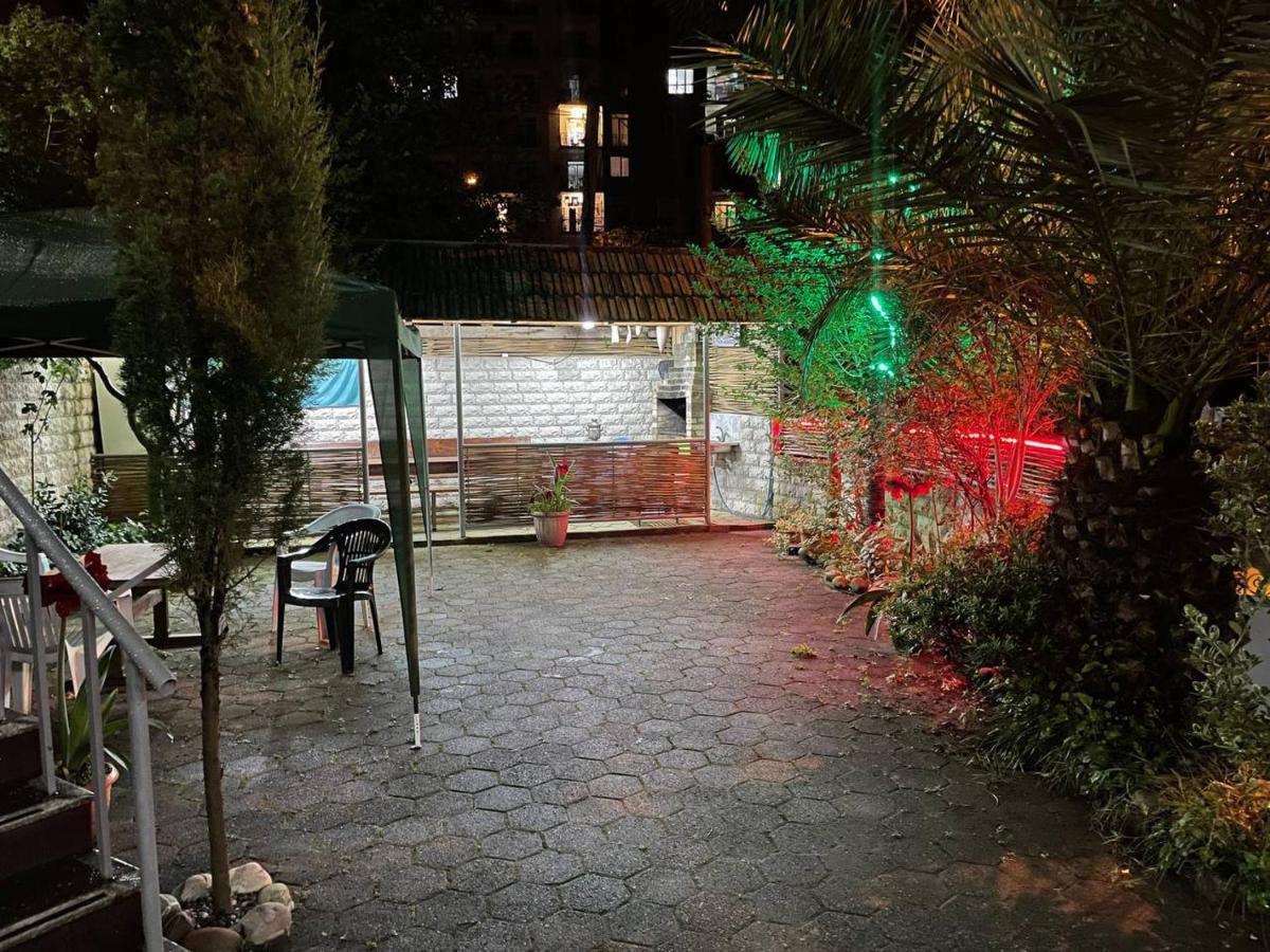 Guest House Nino Makhinjauri Εξωτερικό φωτογραφία