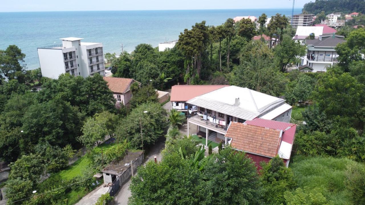 Guest House Nino Makhinjauri Εξωτερικό φωτογραφία