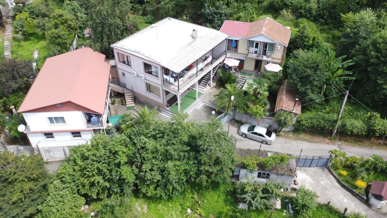 Guest House Nino Makhinjauri Εξωτερικό φωτογραφία