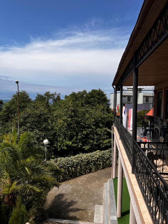 Guest House Nino Makhinjauri Εξωτερικό φωτογραφία