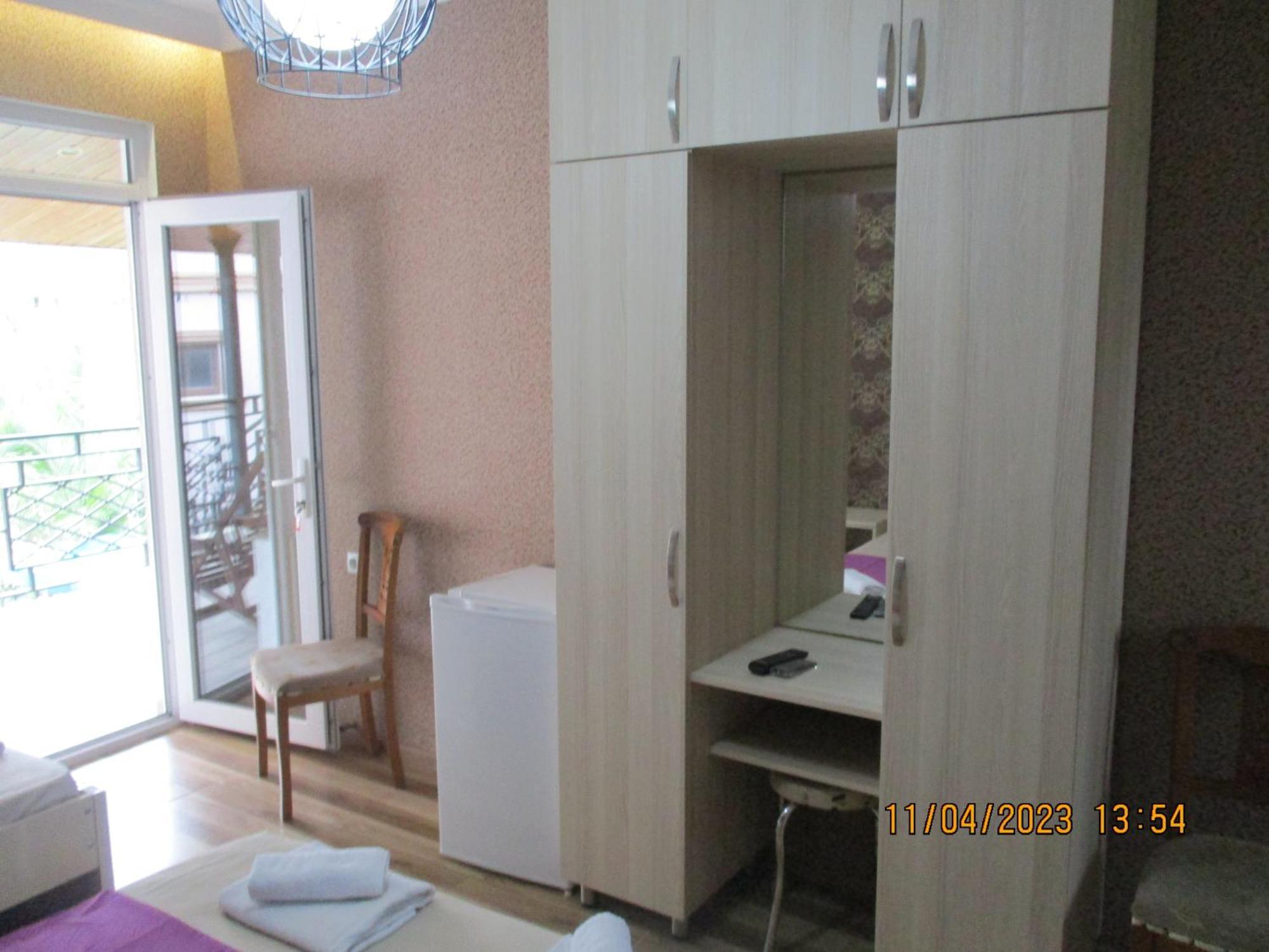 Guest House Nino Makhinjauri Δωμάτιο φωτογραφία