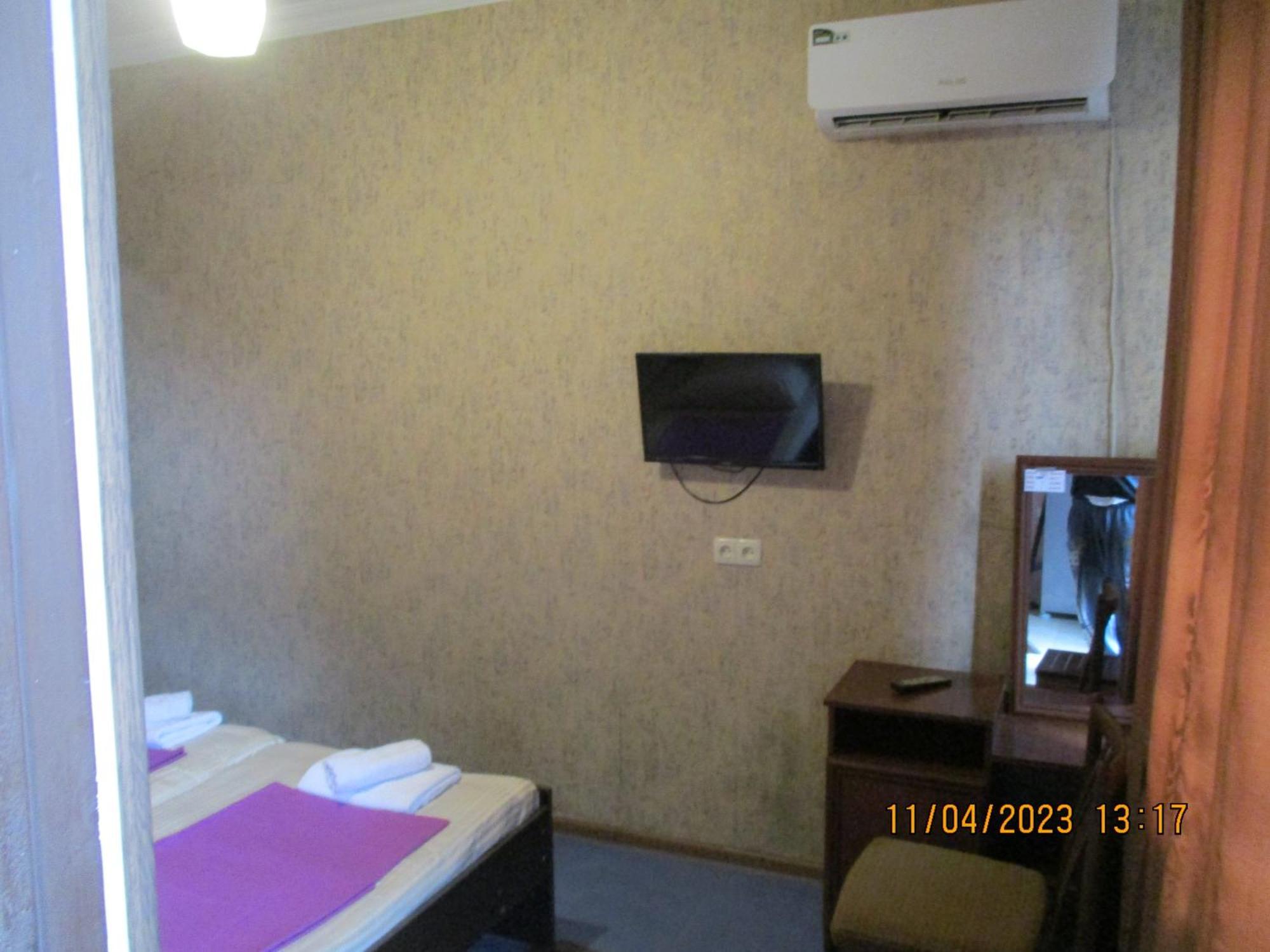Guest House Nino Makhinjauri Δωμάτιο φωτογραφία