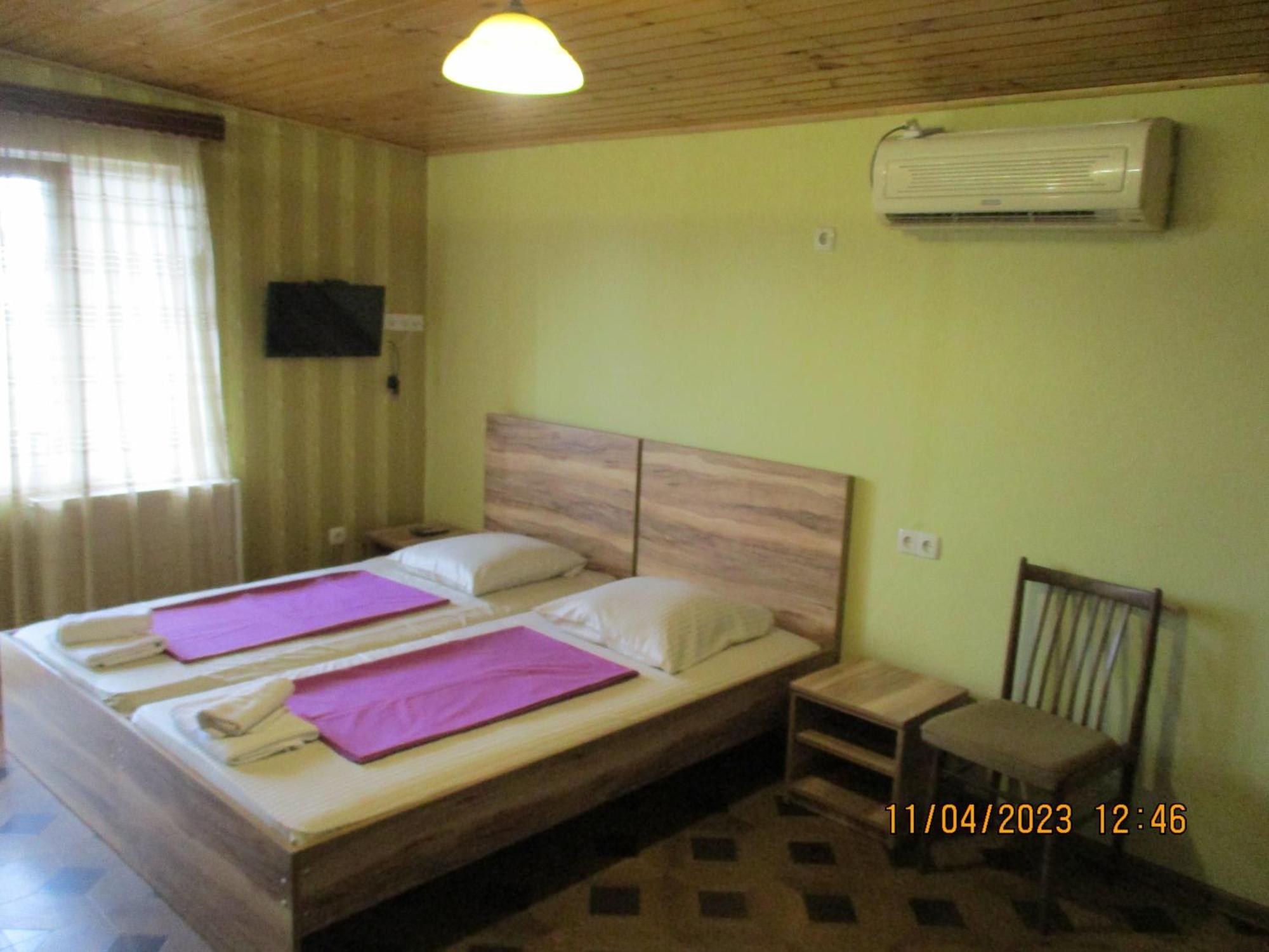 Guest House Nino Makhinjauri Δωμάτιο φωτογραφία