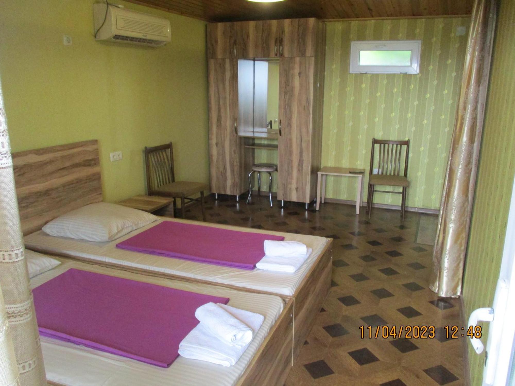 Guest House Nino Makhinjauri Δωμάτιο φωτογραφία