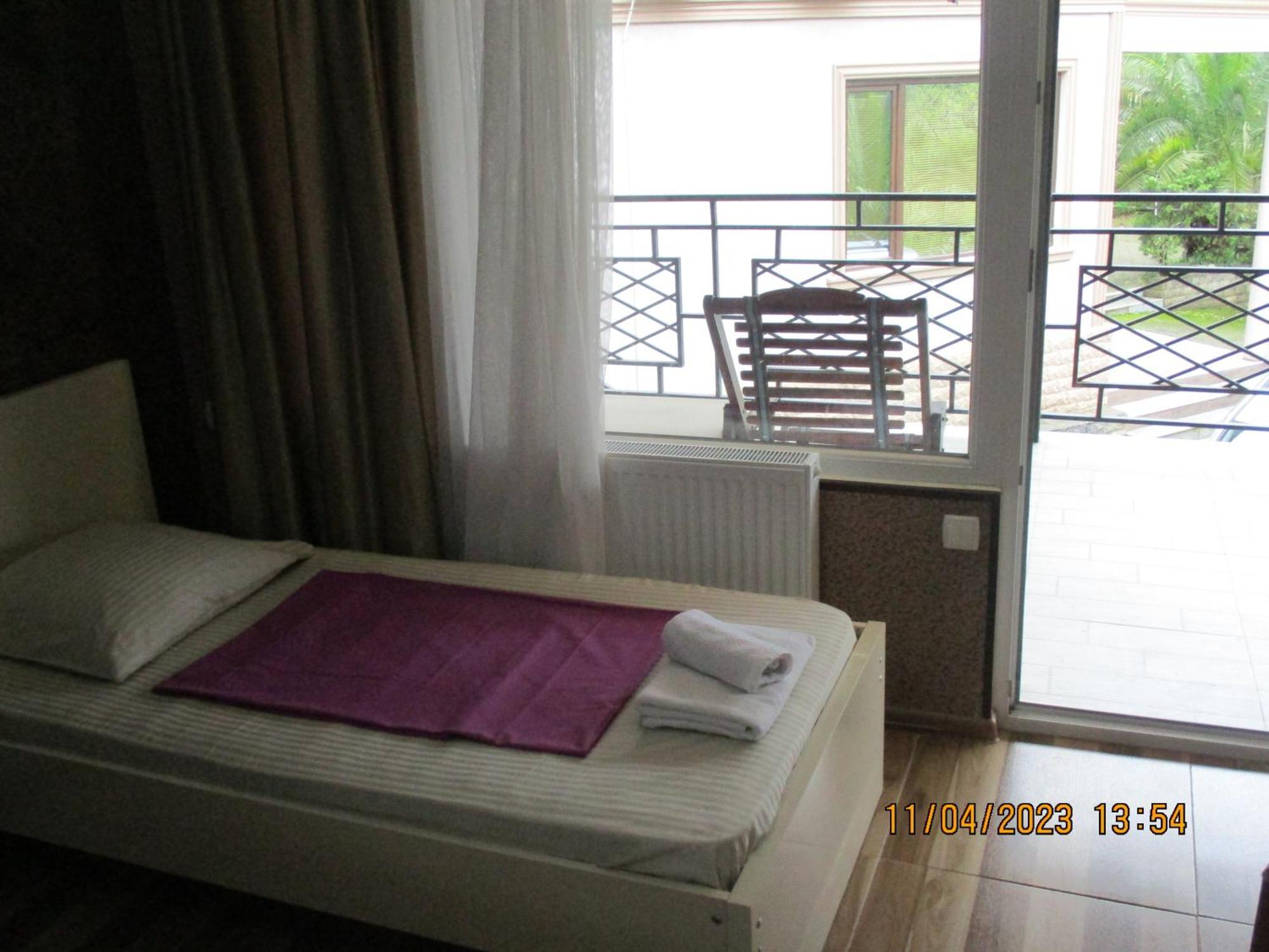 Guest House Nino Makhinjauri Δωμάτιο φωτογραφία